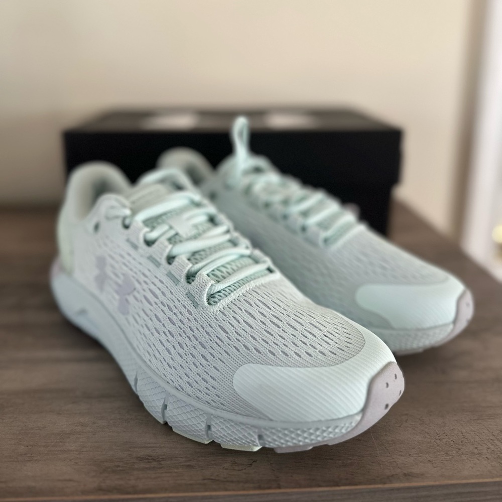 Under Armour Women’s Charged Rogue 2 Shoes